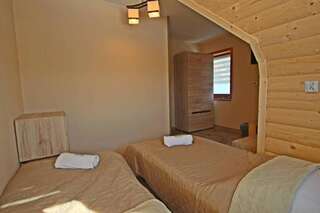 Отели типа «постель и завтрак» Pod Tatrami Буковина-Татшаньска Двухместный номер с 2 отдельными кроватями и видом на горы-1